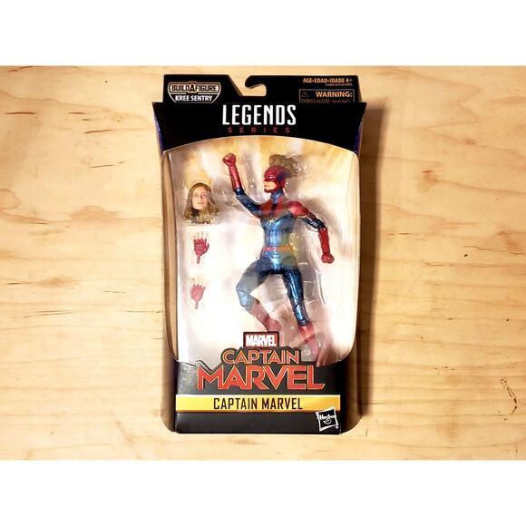 🗨💥 Hasbro Marvel Legends Captain Marvel 💥🗨 - Picture 1 of 2